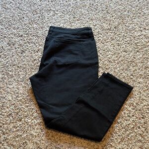 St. John's Bay Black Skinny Leg Jeans